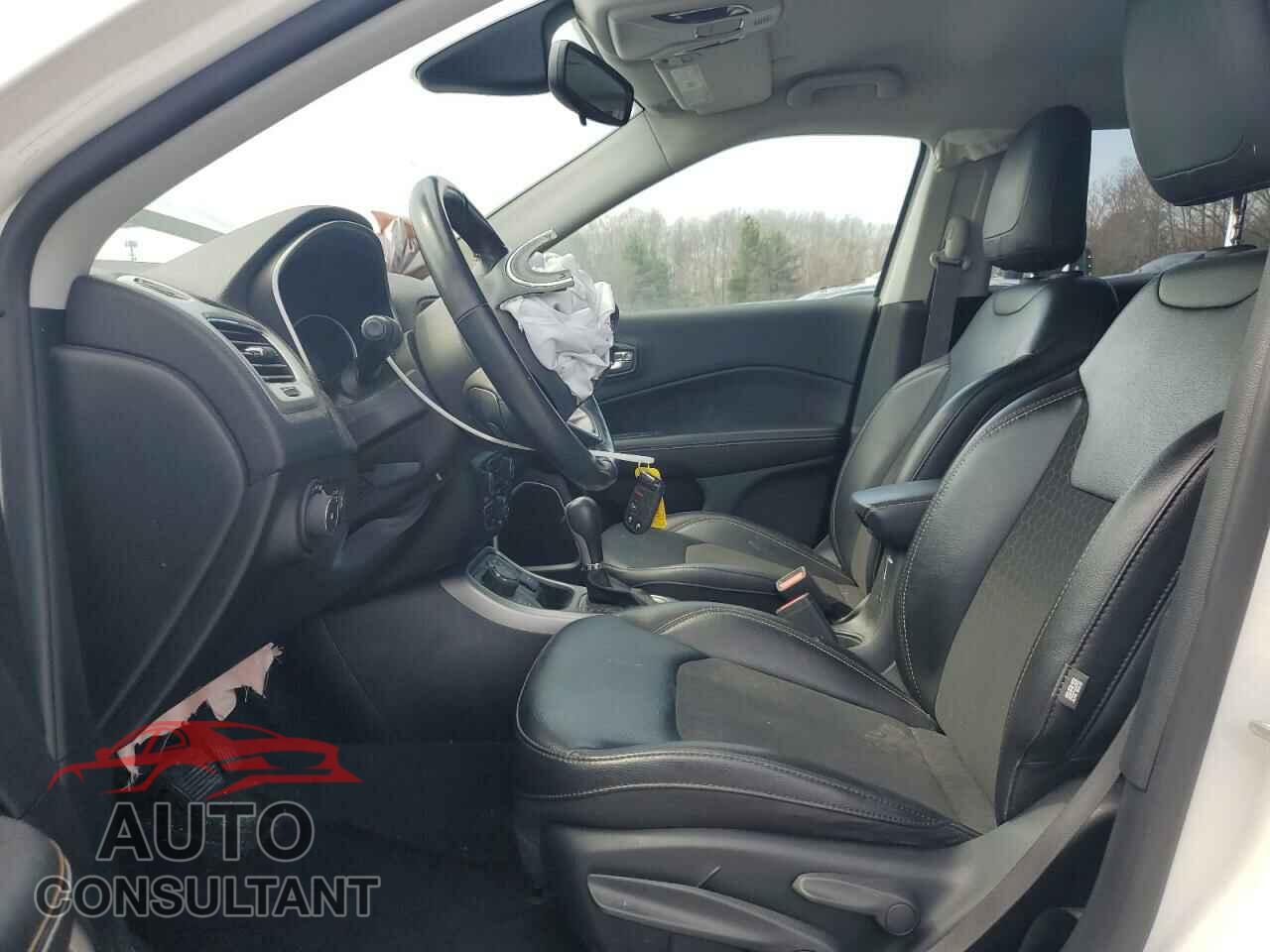 JEEP COMPASS 2020 - 3C4NJDBB2LT104280