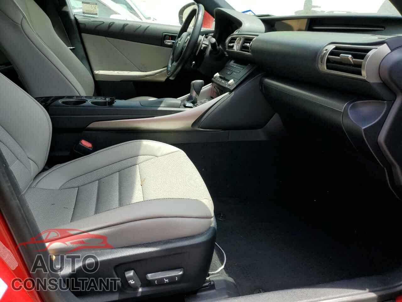 LEXUS IS 2016 - JTHBA1D23G5007754