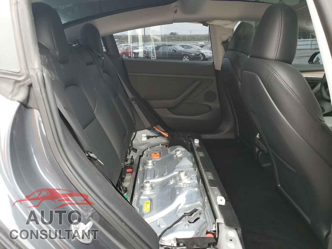 TESLA MODEL 3 2023 - 5YJ3E1EA5PF654543