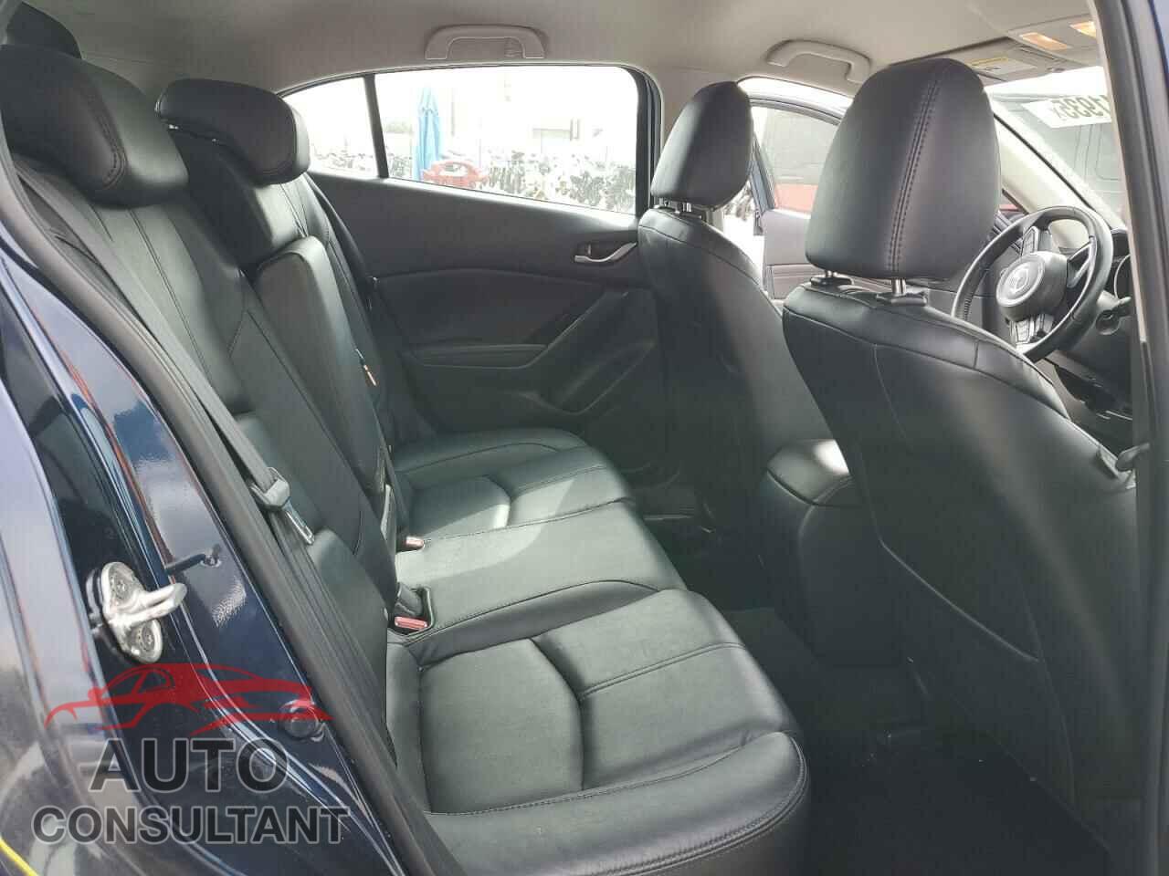 MAZDA 3 2017 - 3MZBN1L70HM107127