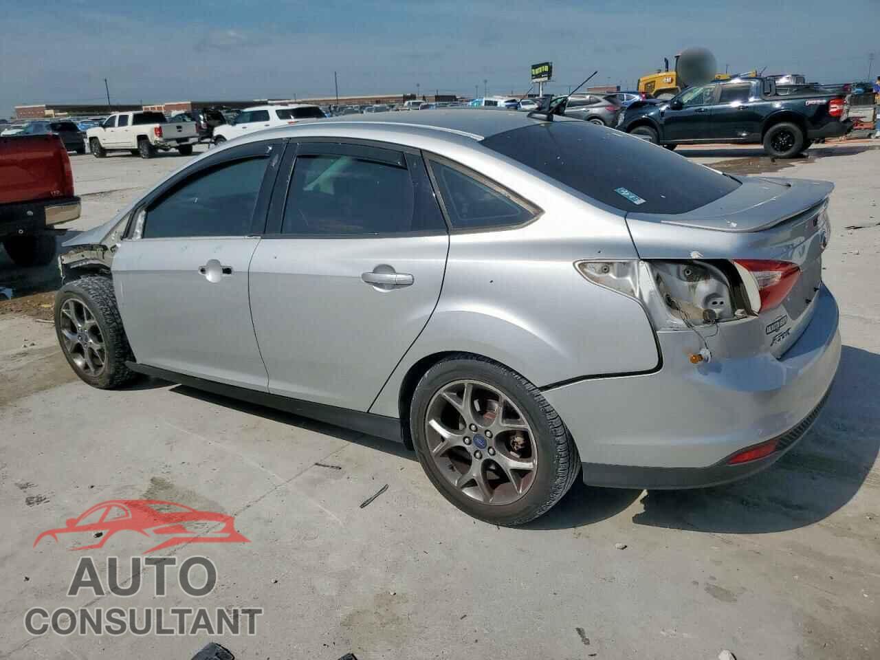 FORD FOCUS 2014 - 1FADP3F26EL174643