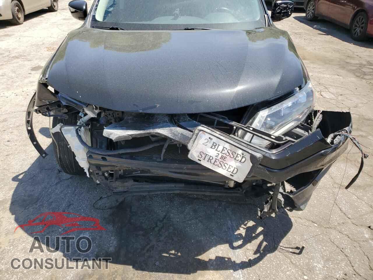 NISSAN ROGUE 2018 - KNMAT2MT8JP527613