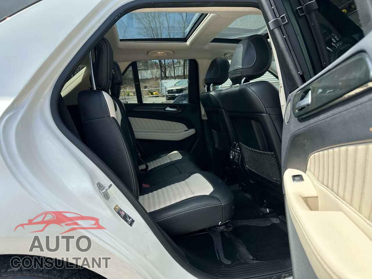 MERCEDES-BENZ GLE-CLASS 2018 - 4JGDA6EB3JA997255
