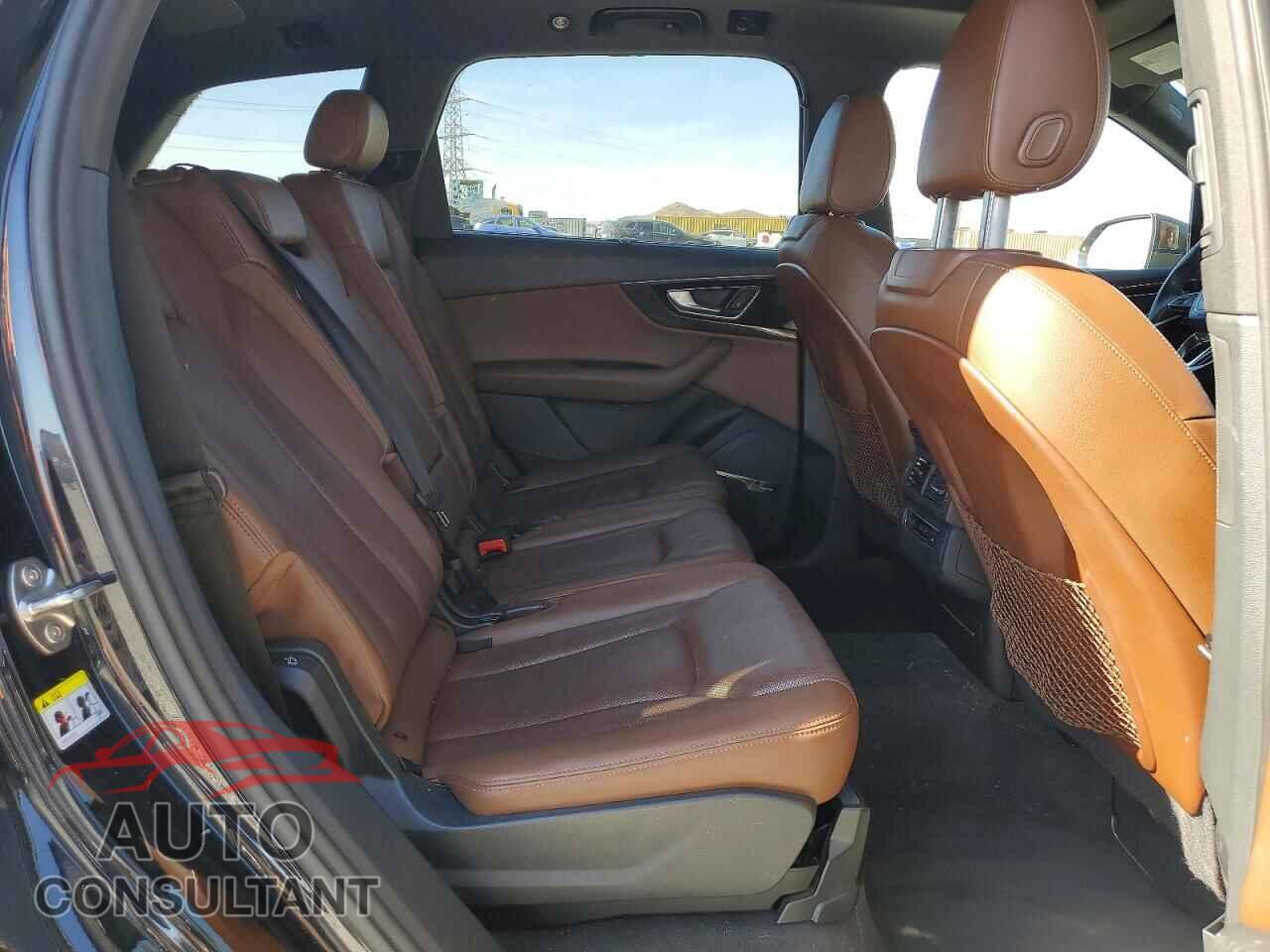 AUDI Q7 2017 - WA1LAAF73HD054900
