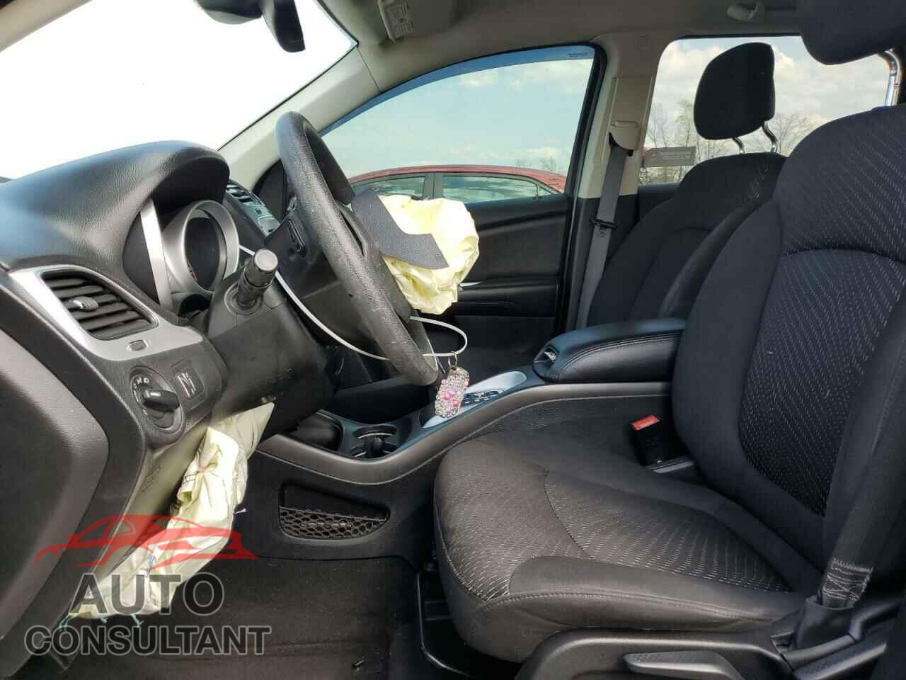 DODGE JOURNEY 2018 - 3C4PDCAB2JT383075