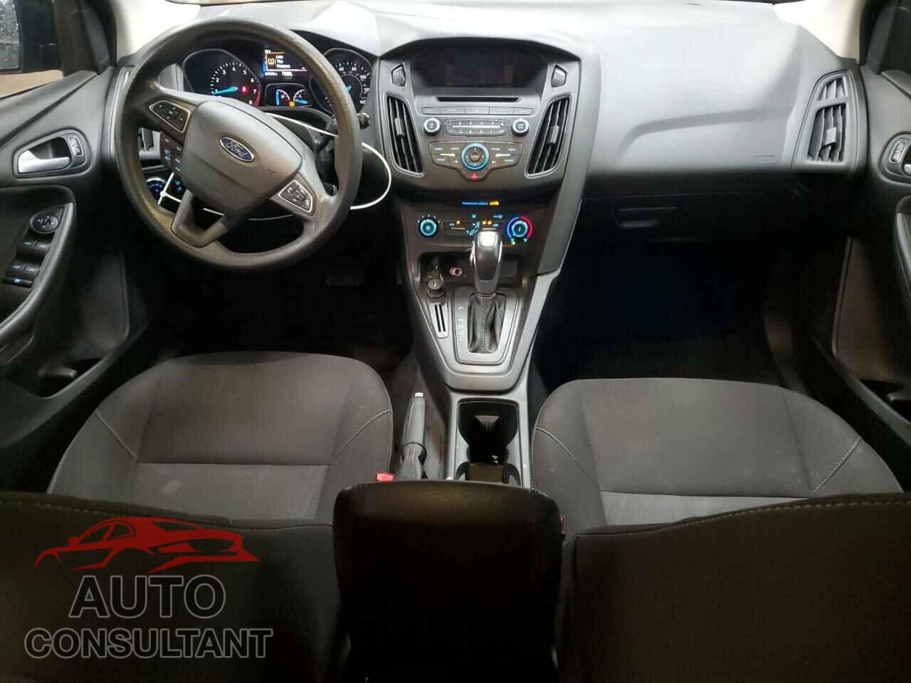 FORD FOCUS 2015 - 1FADP3K29FL383916