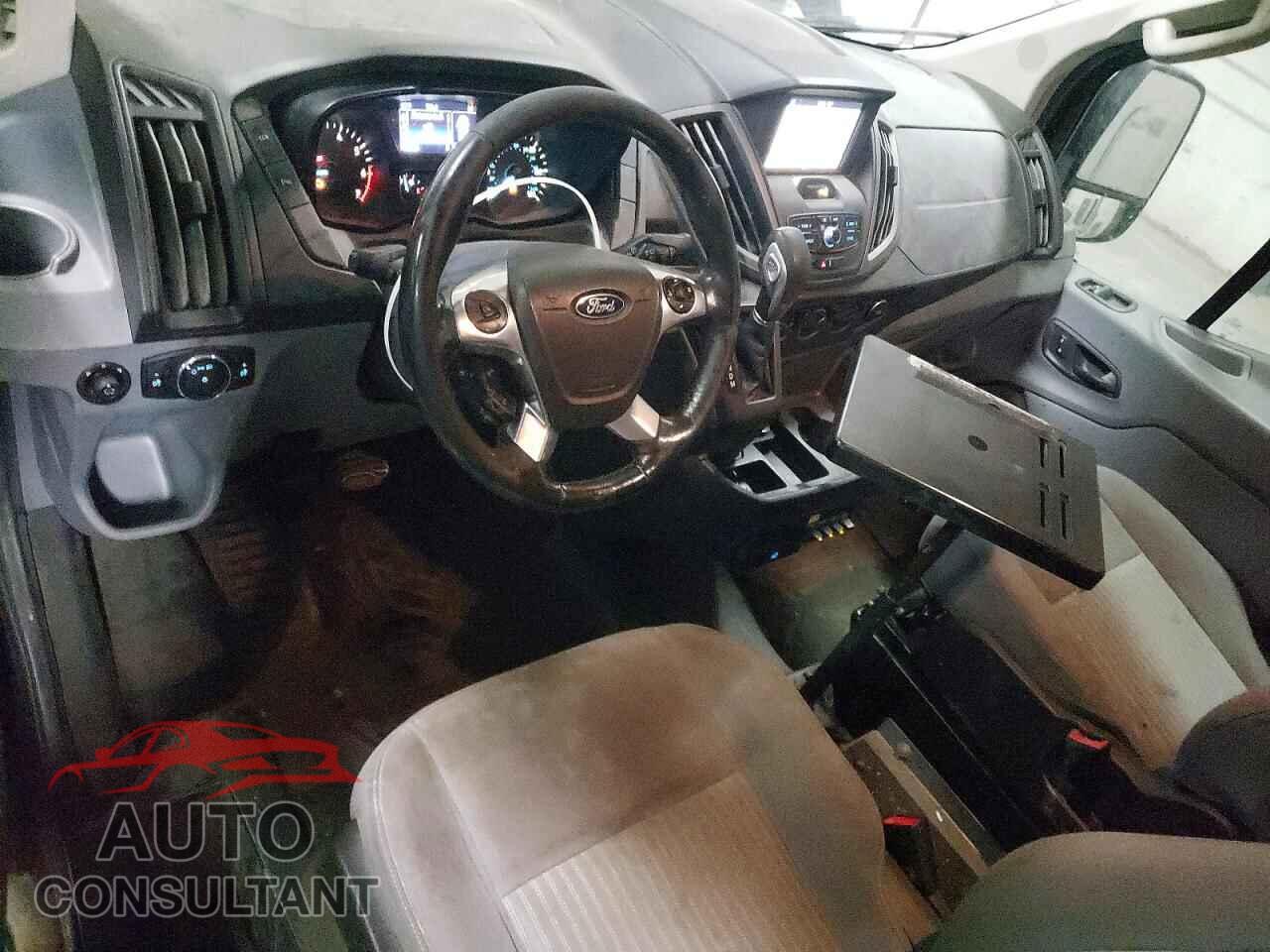 FORD TRANSIT 2017 - 1FTYR2YG5HKB18714