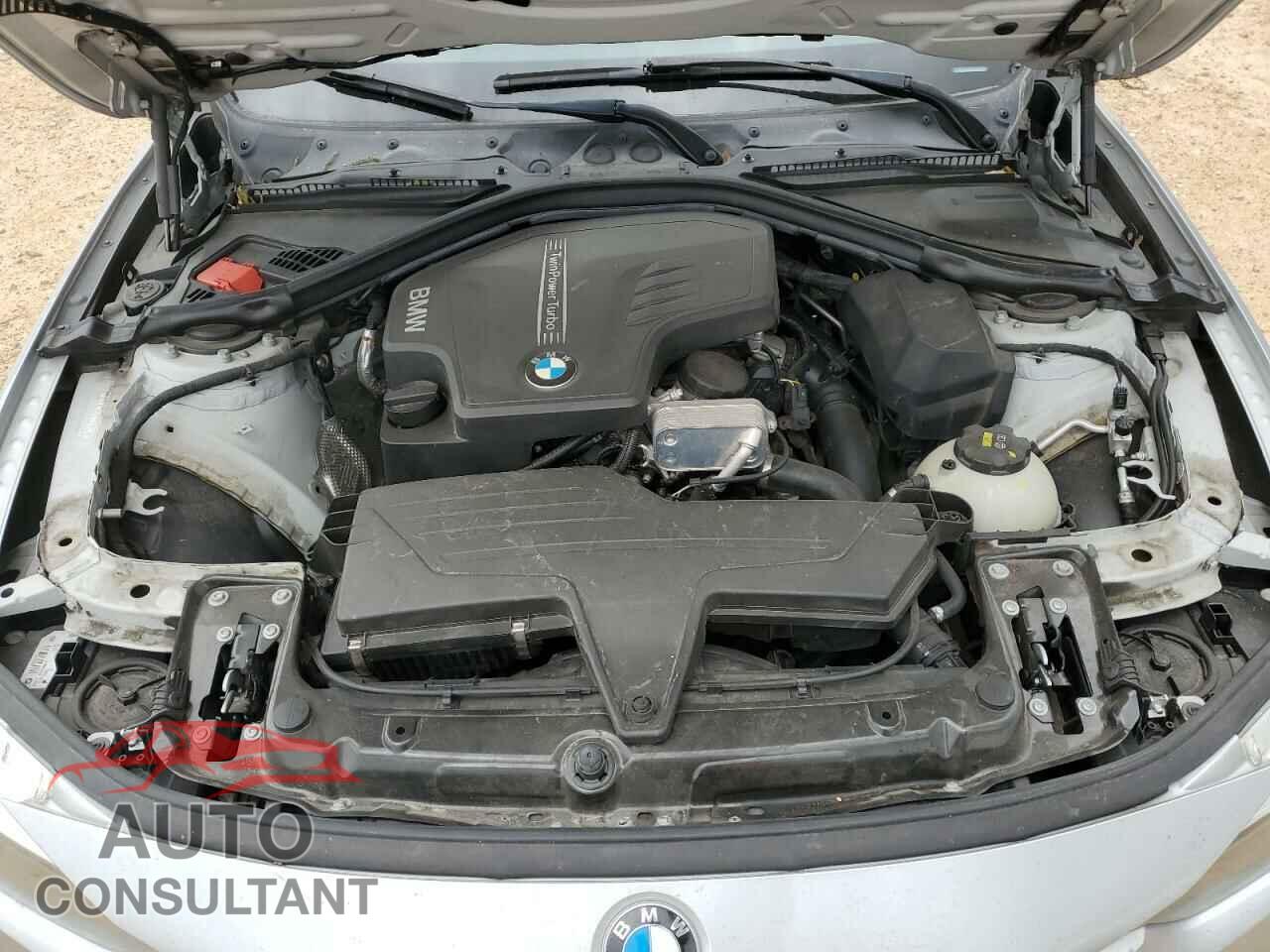 BMW 3 SERIES 2016 - WBA8E1G5XGNU10312