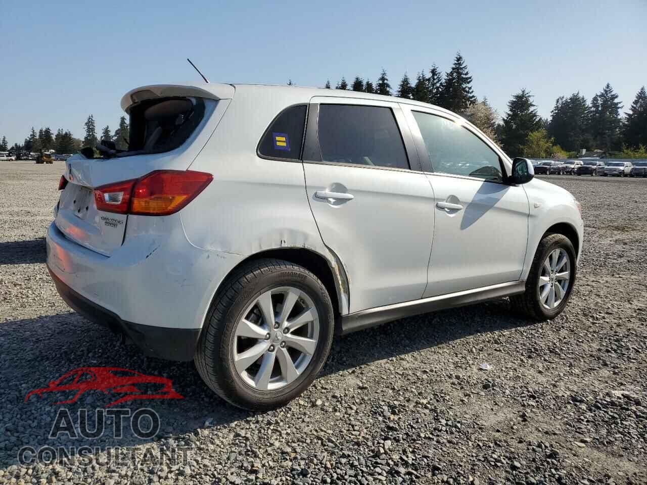 MITSUBISHI OUTLANDER 2015 - 4A4AP3AU2FE041558
