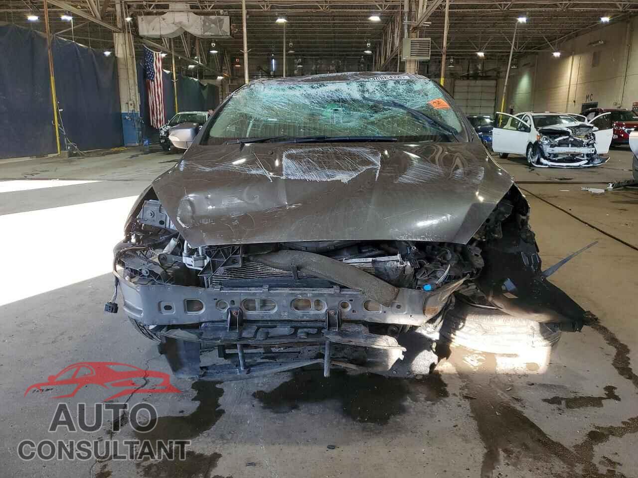 FORD FOCUS 2015 - 1FADP3K28FL367917