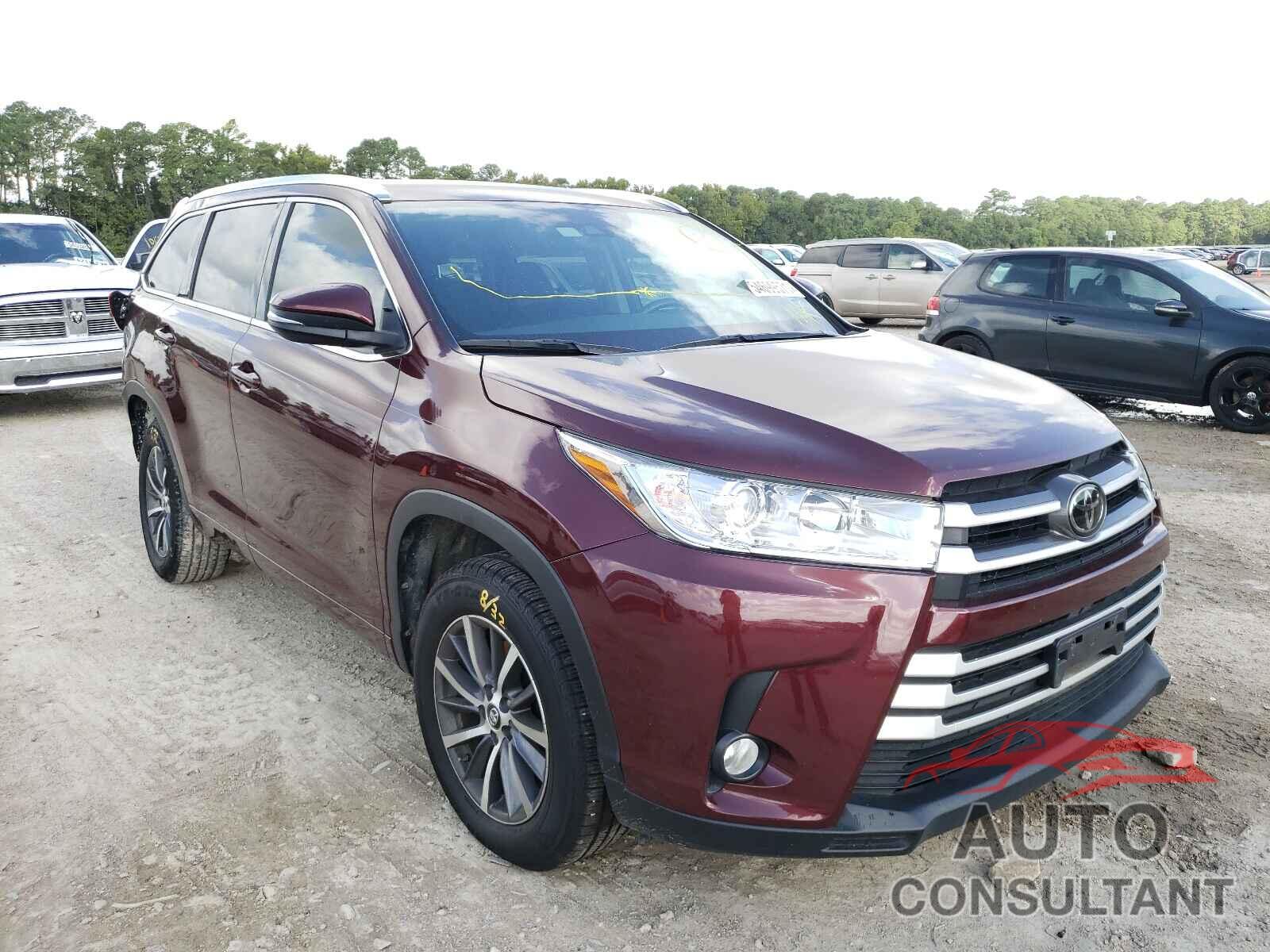 TOYOTA HIGHLANDER 2018 - 5TDKZRFH2JS259975