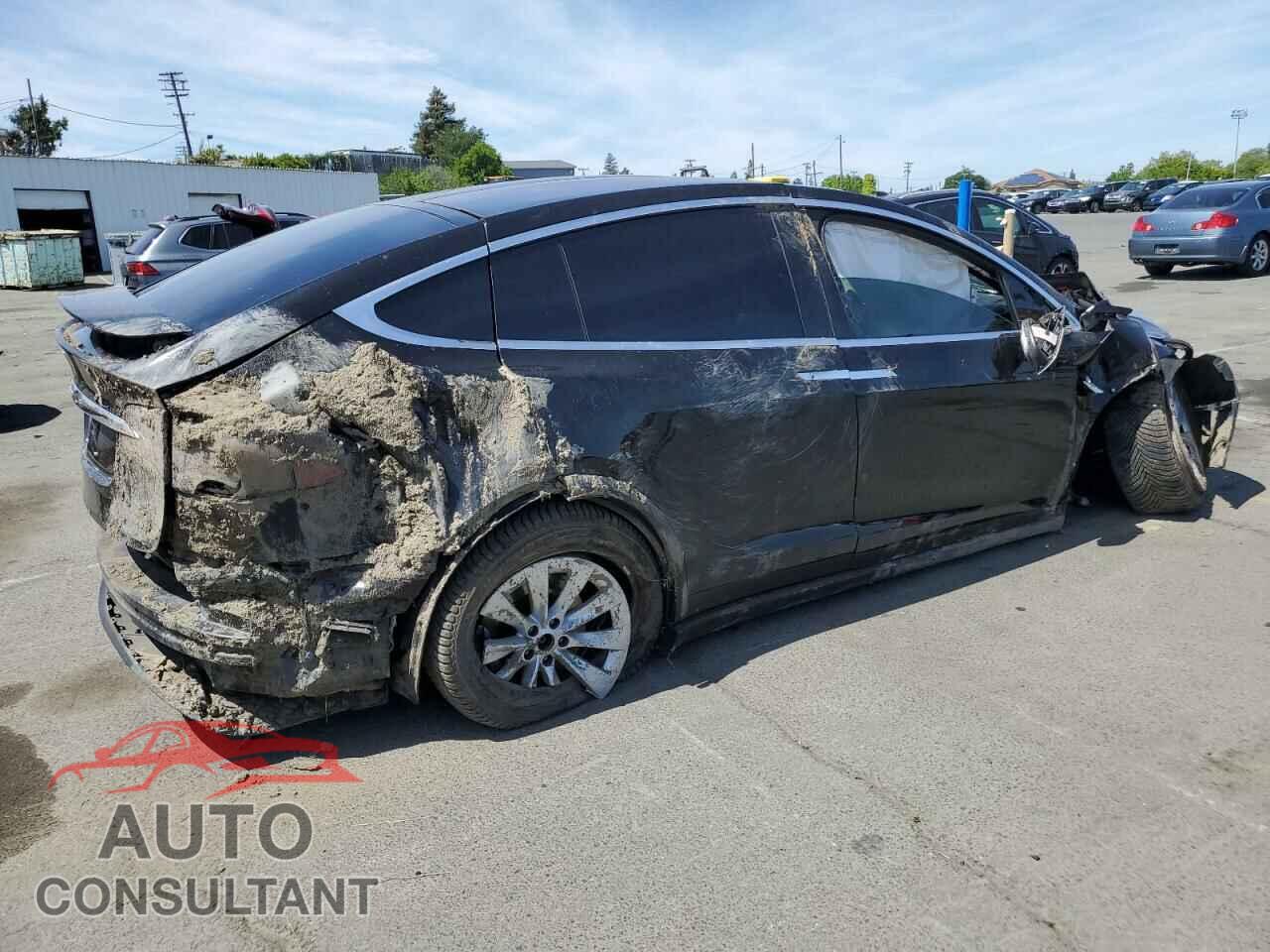 TESLA MODEL X 2016 - 5YJXCBE21GF028784