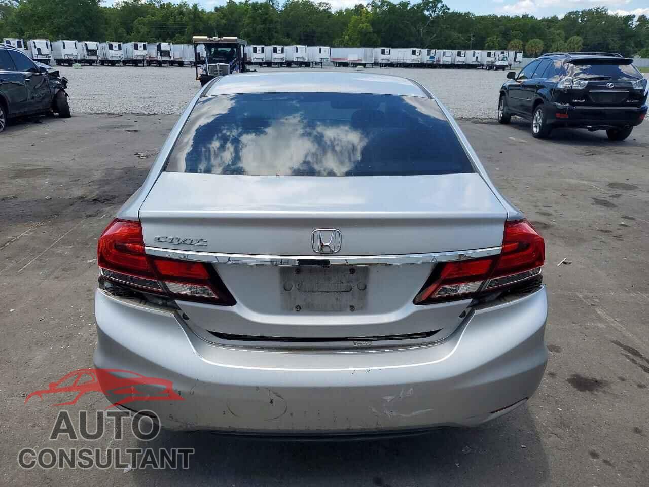 HONDA CIVIC 2013 - 19XFB2F57DE047445