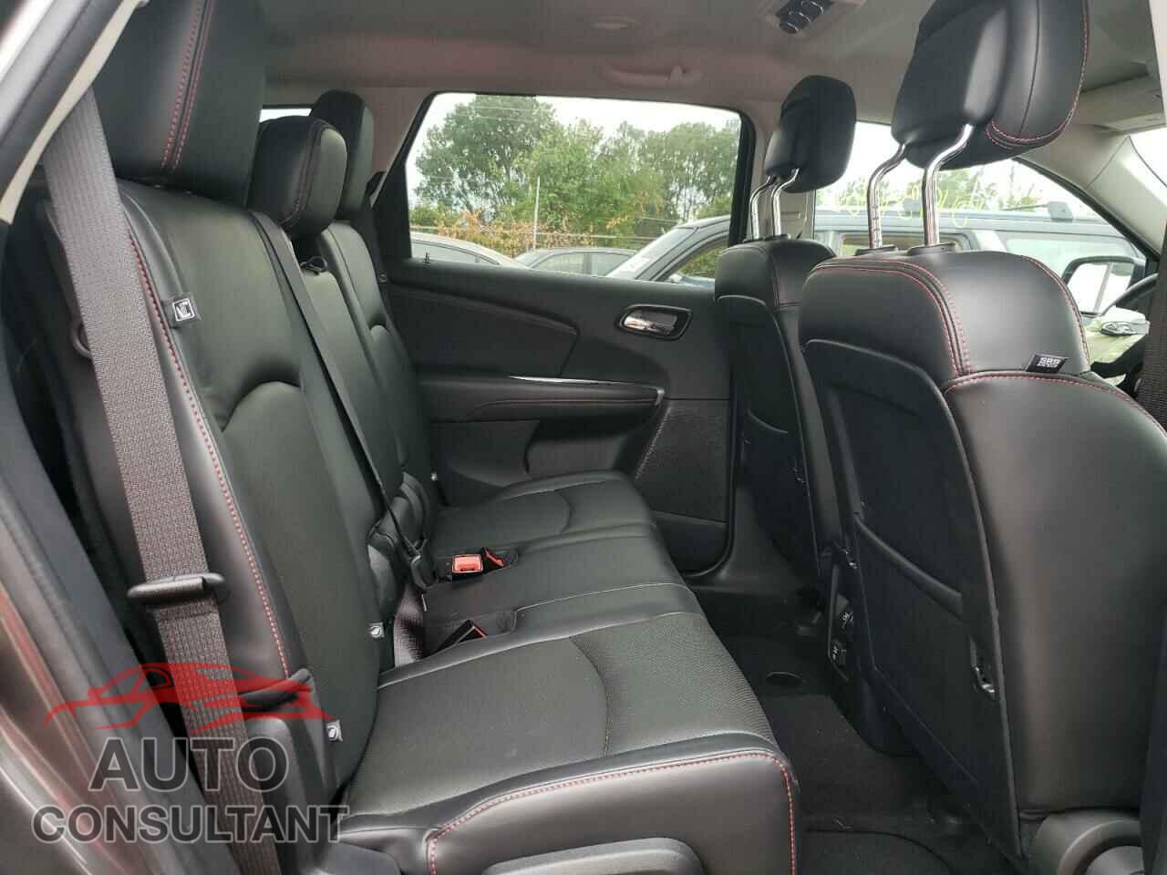 DODGE JOURNEY 2018 - 3C4PDDEG4JT389102