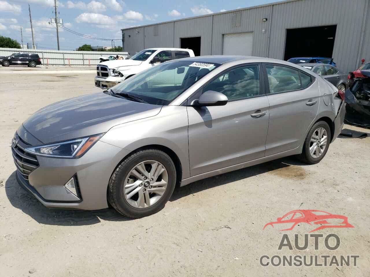 HYUNDAI ELANTRA 2020 - KMHD84LF4LU105246