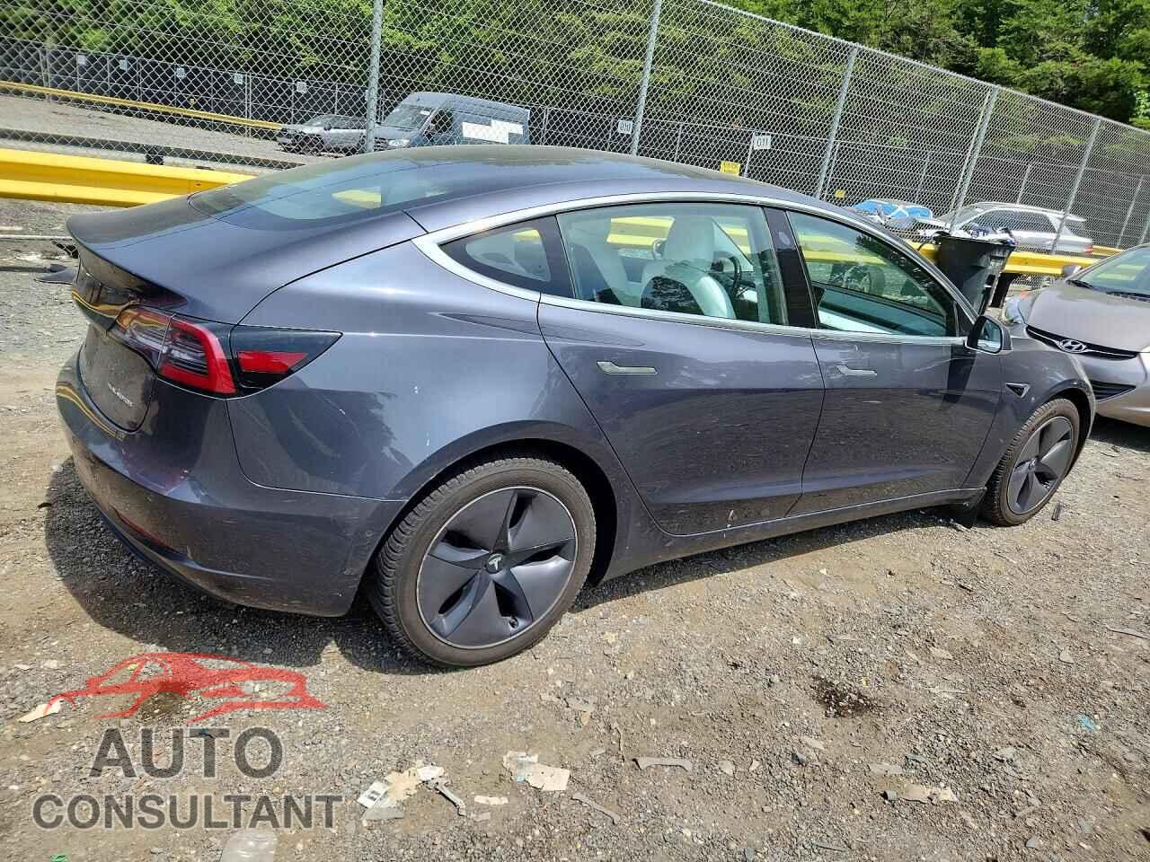 TESLA MODEL 3 2018 - 5YJ3E1EB8JF170205
