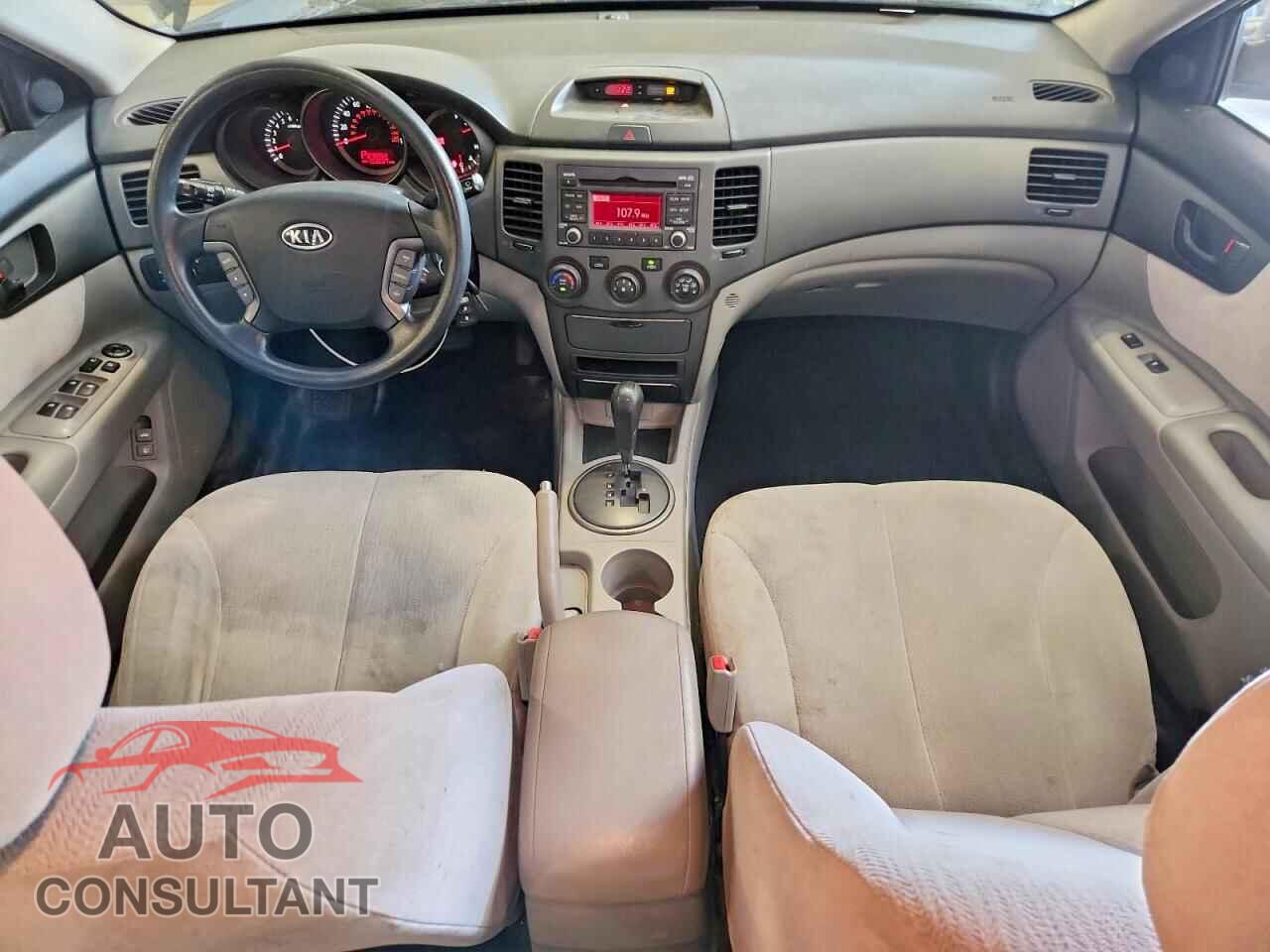 KIA OPTIMA 2010 - KNAGG4A80A5409137