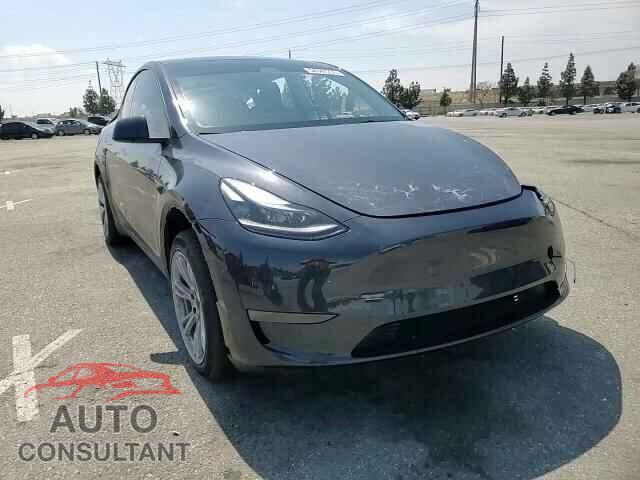 TESLA MODEL Y 2024 - 7SAYGDED1RF046035
