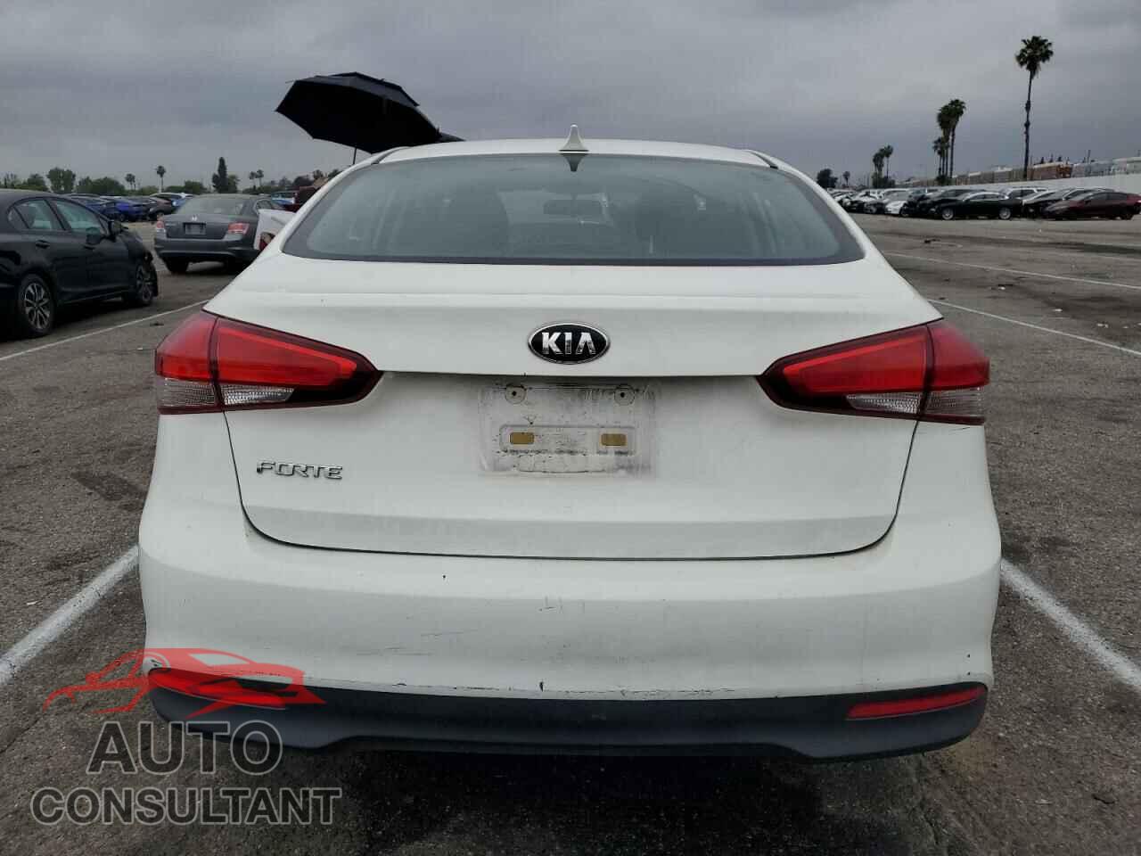 KIA FORTE 2017 - 3KPFK4A71HE034913