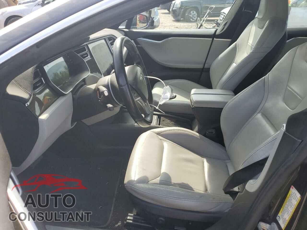 TESLA MODEL S 2016 - 5YJSA1E28GF131212