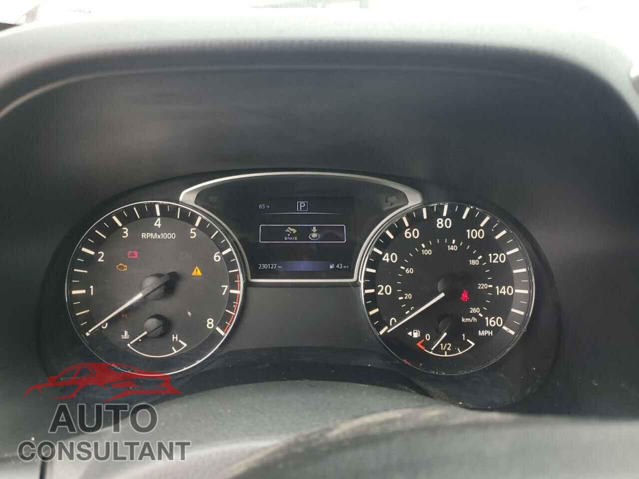 NISSAN PATHFINDER 2017 - 5N1DR2MN7HC684124
