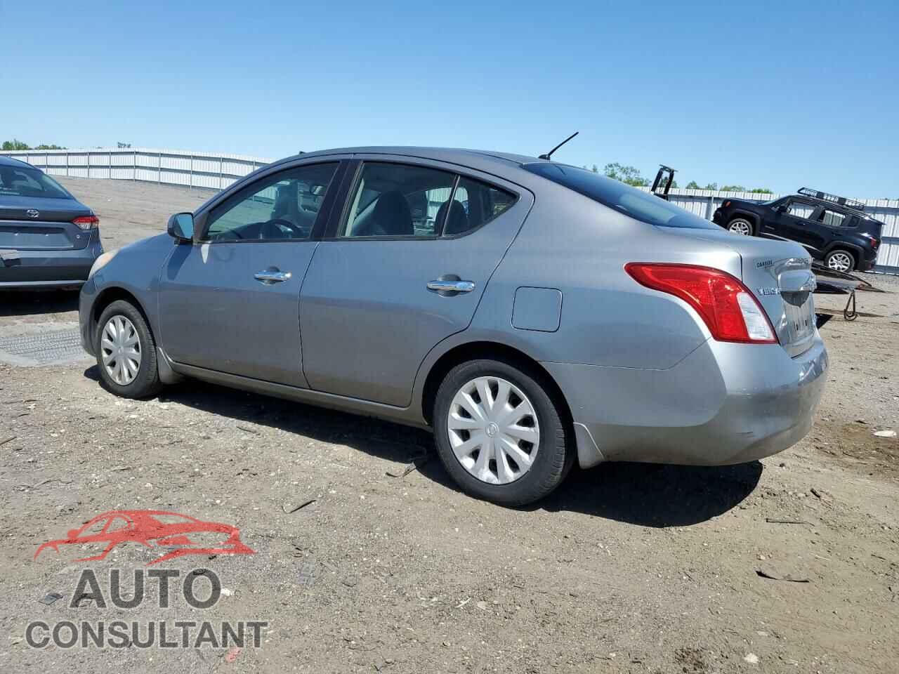 NISSAN VERSA 2012 - 3N1CN7AP5CL945720