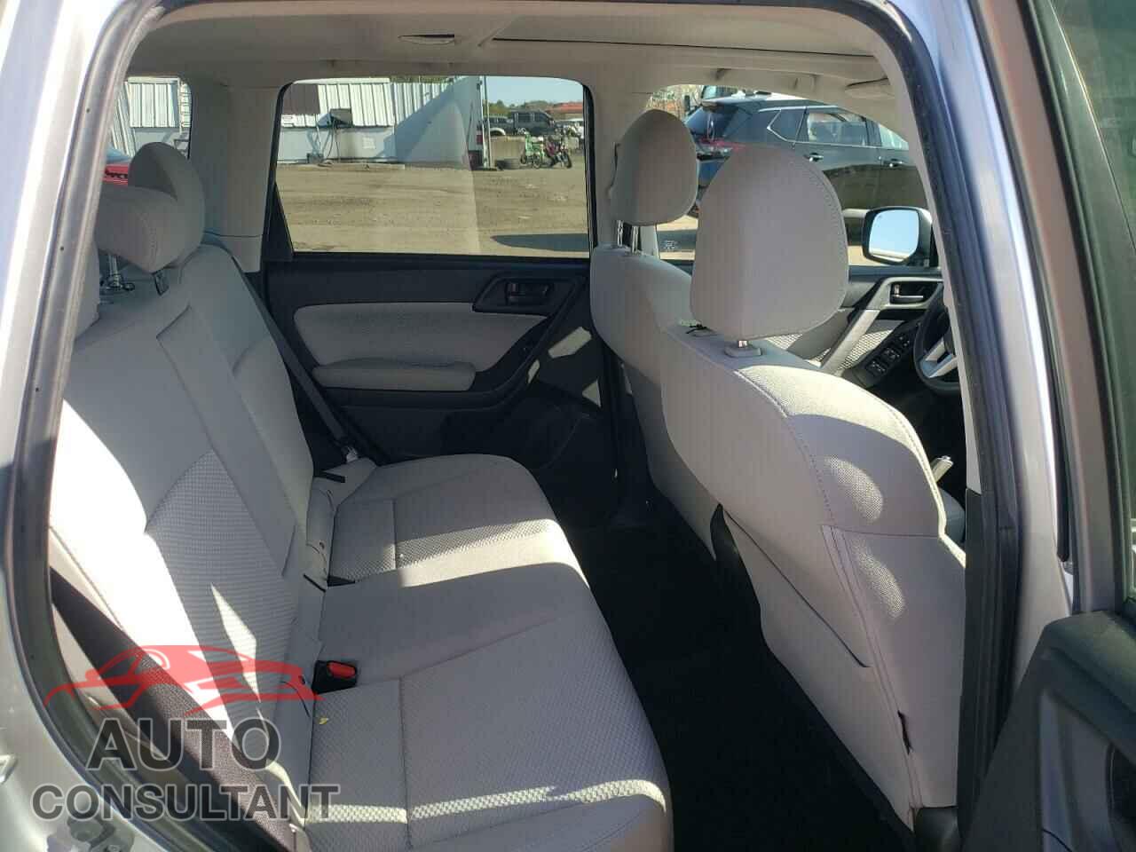 SUBARU FORESTER 2018 - JF2SJAEC3JH515867