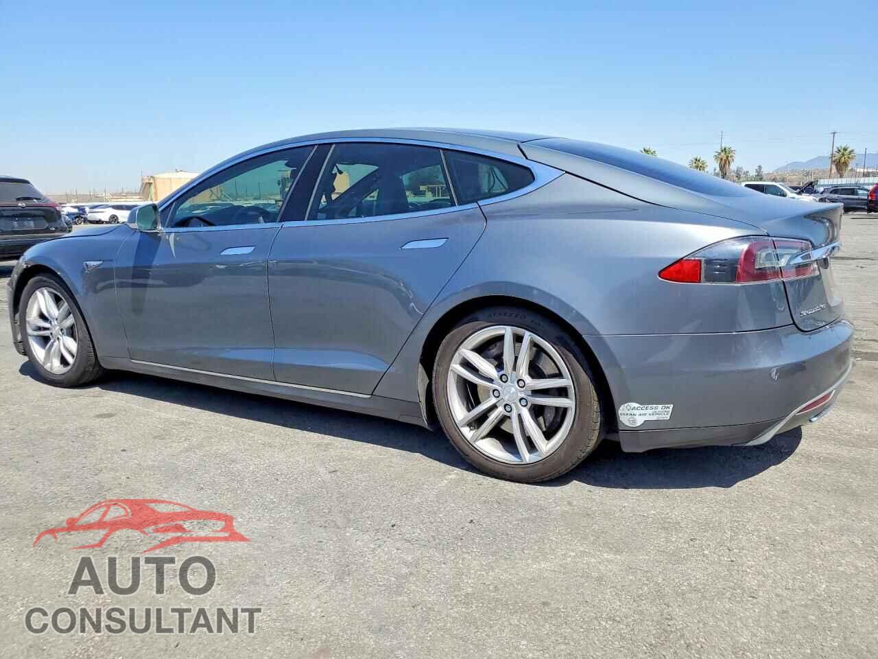TESLA MODEL S 2012 - 5YJSA1DNXCFP02608