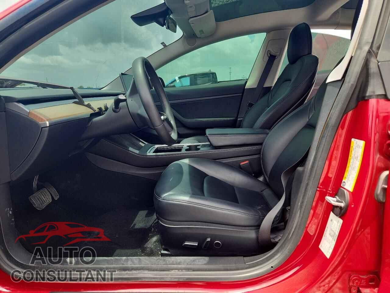 TESLA MODEL 3 2021 - 5YJ3E1EA9MF874618