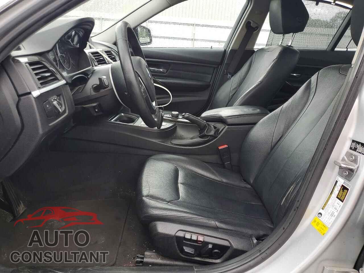 BMW 3 SERIES 2013 - WBA3A5C55DF359617