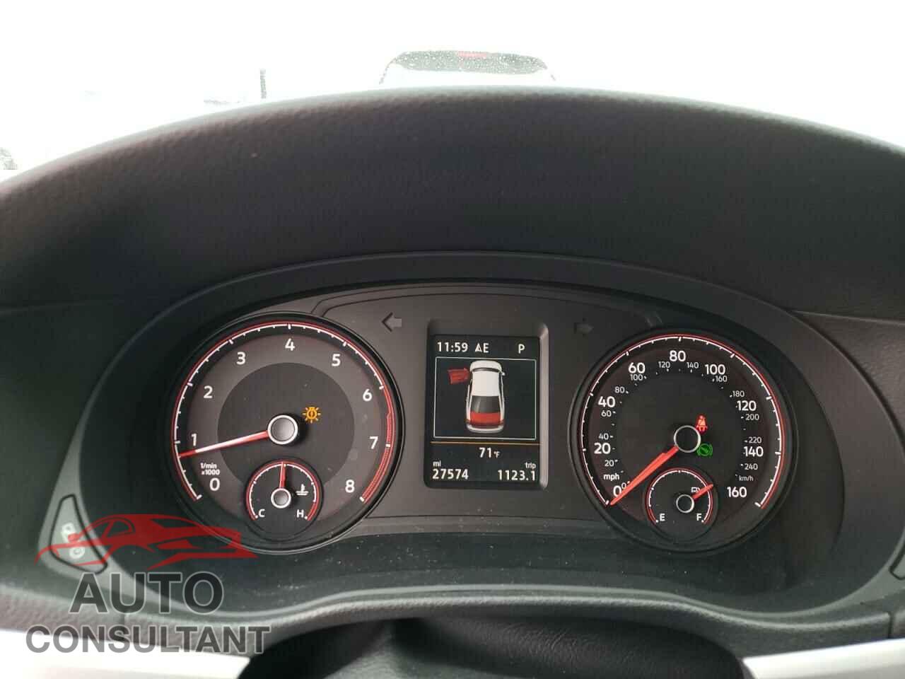 VOLKSWAGEN PASSAT 2021 - 1VWSA7A39MC016030