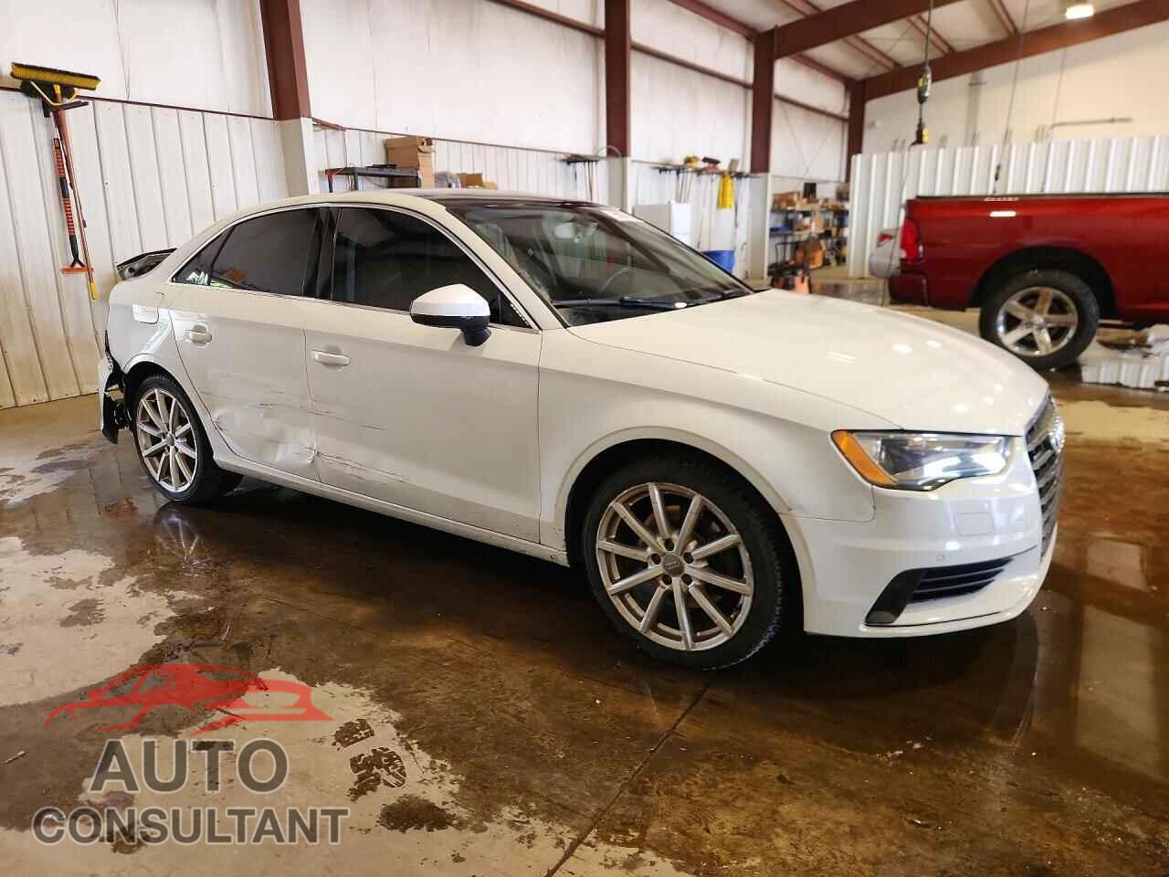 AUDI A3 2015 - WAUEFGFF4F1057360