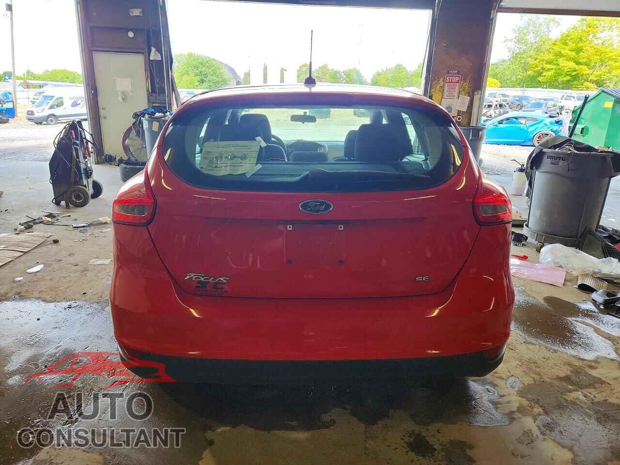 FORD FOCUS 2017 - 1FADP3K20HL232708