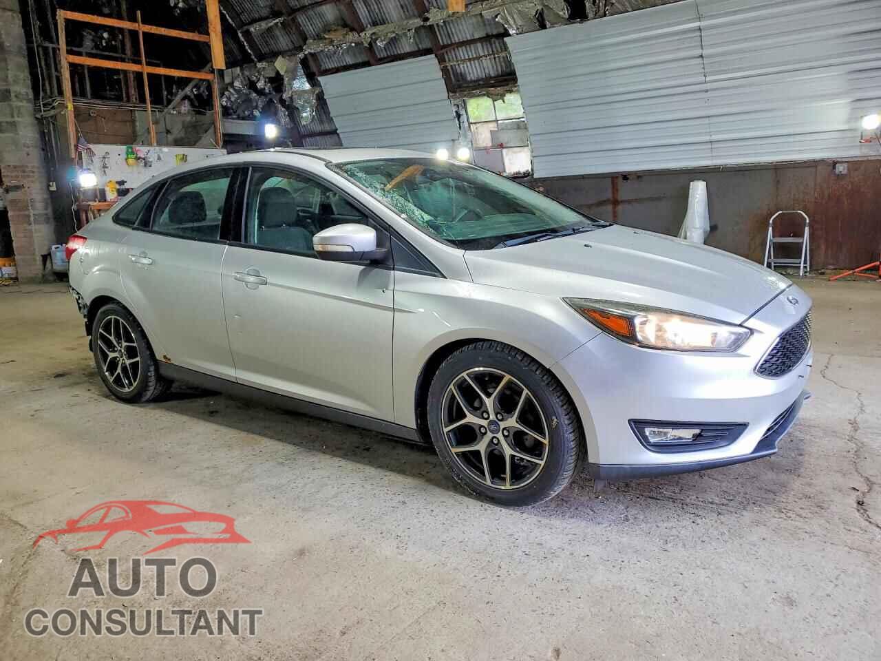 FORD FOCUS 2017 - 1FADP3H23HL237974