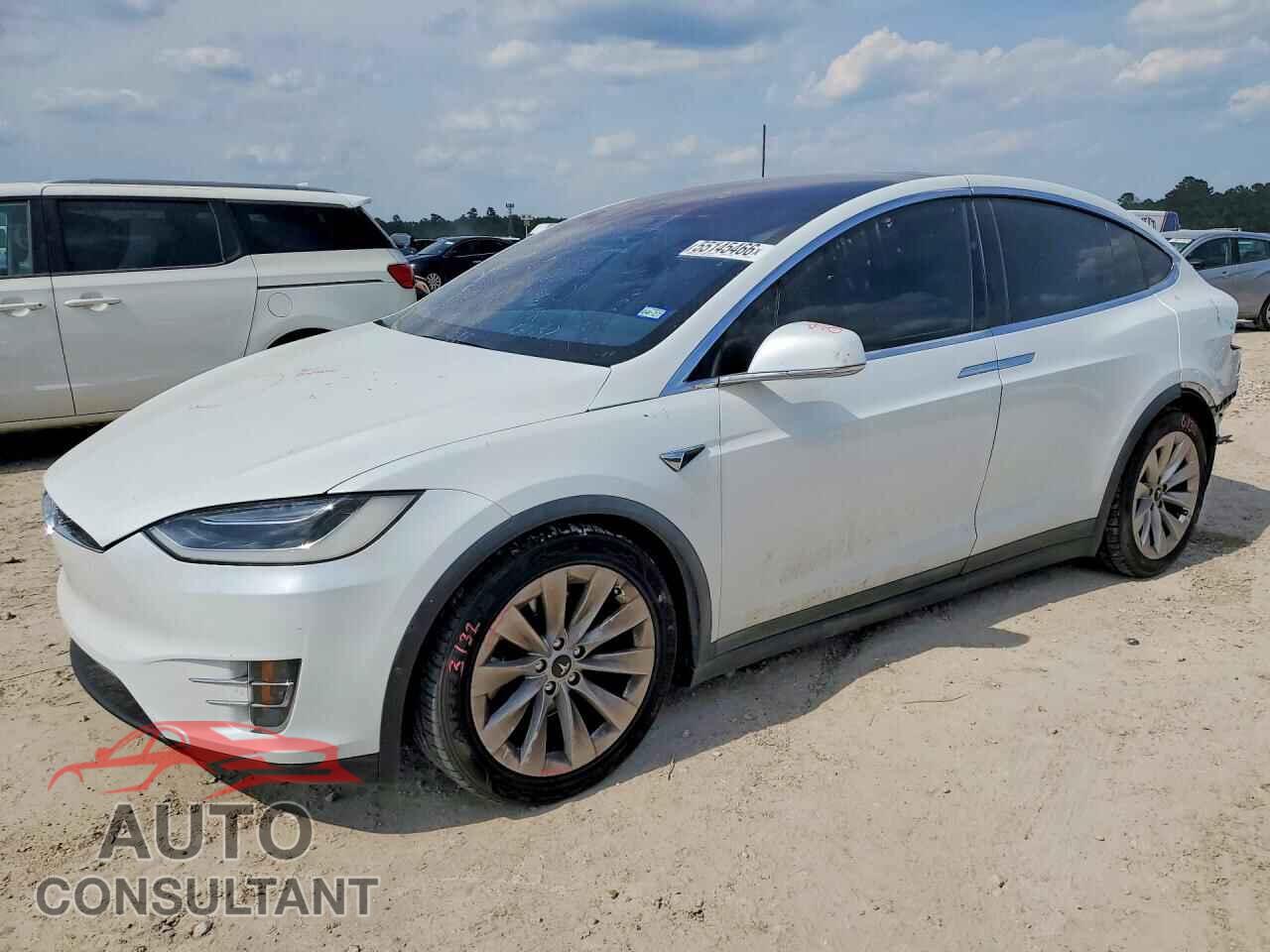 TESLA MODEL X 2017 - 5YJXCBE23HF045684