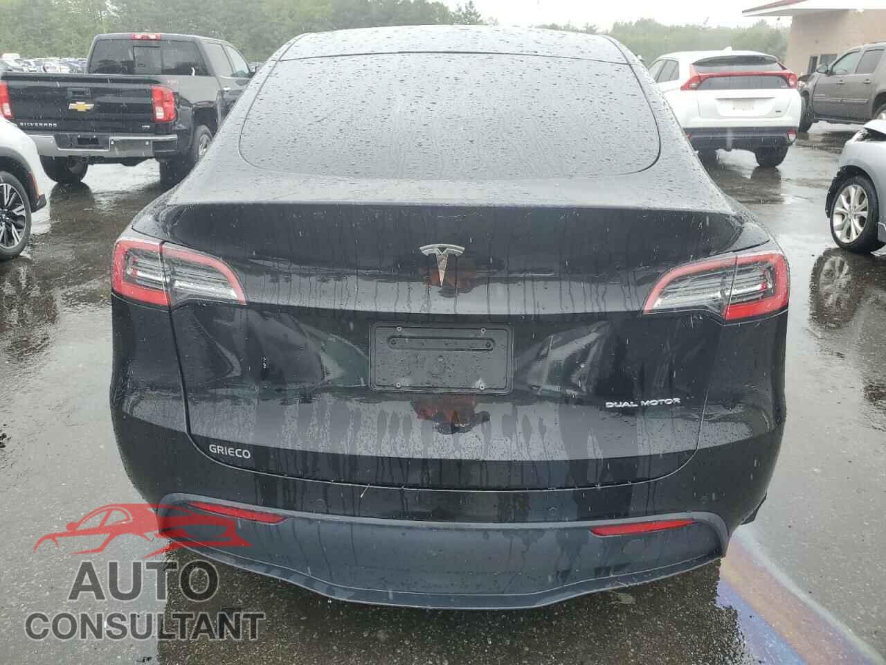 TESLA MODEL Y 2020 - 5YJYGDEEXLF058407