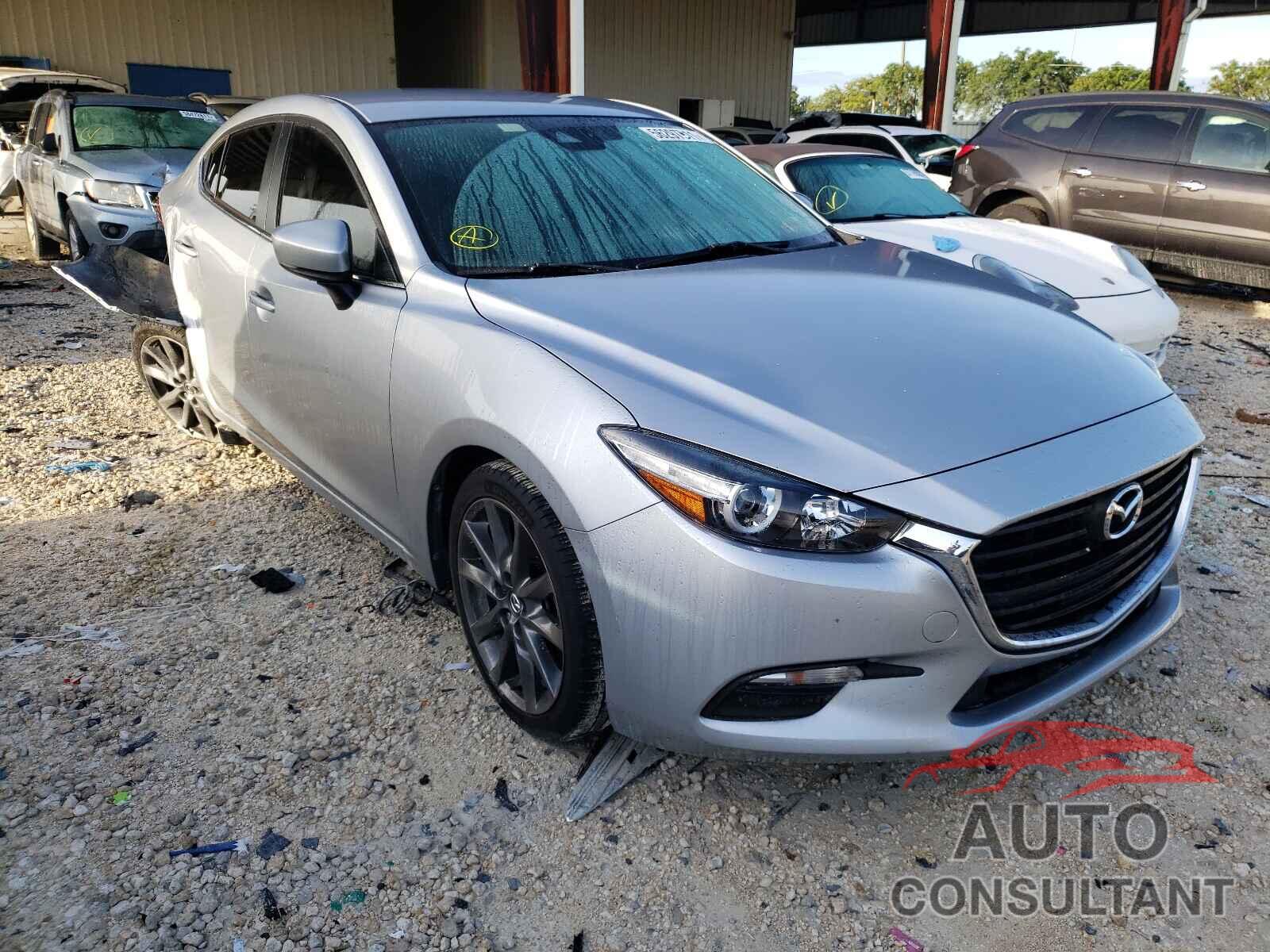 MAZDA 3 2018 - 3MZBN1V39JM219375