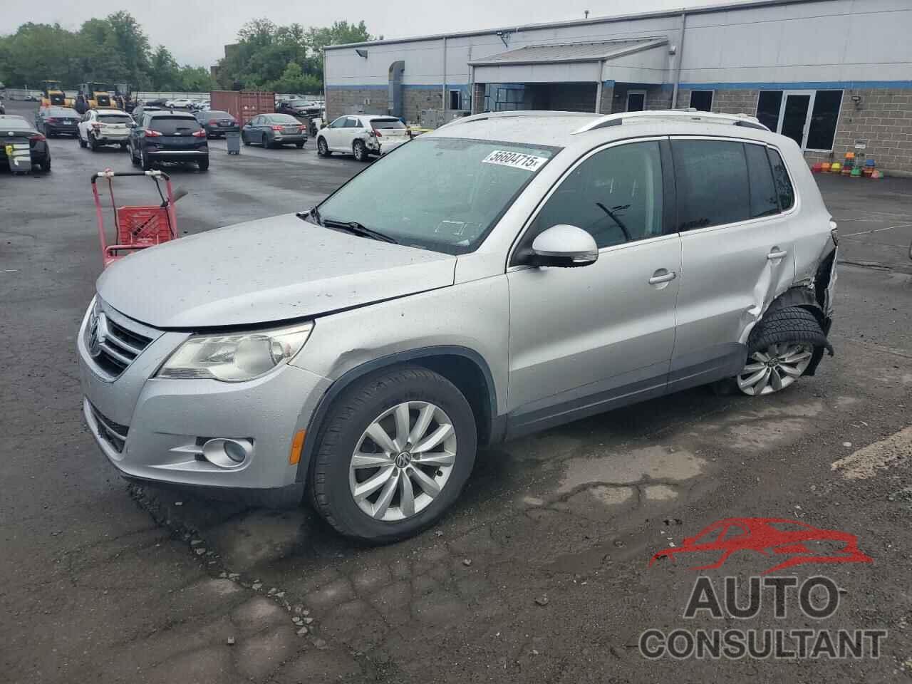 VOLKSWAGEN TIGUAN 2011 - WVGBV7AXXBW538750