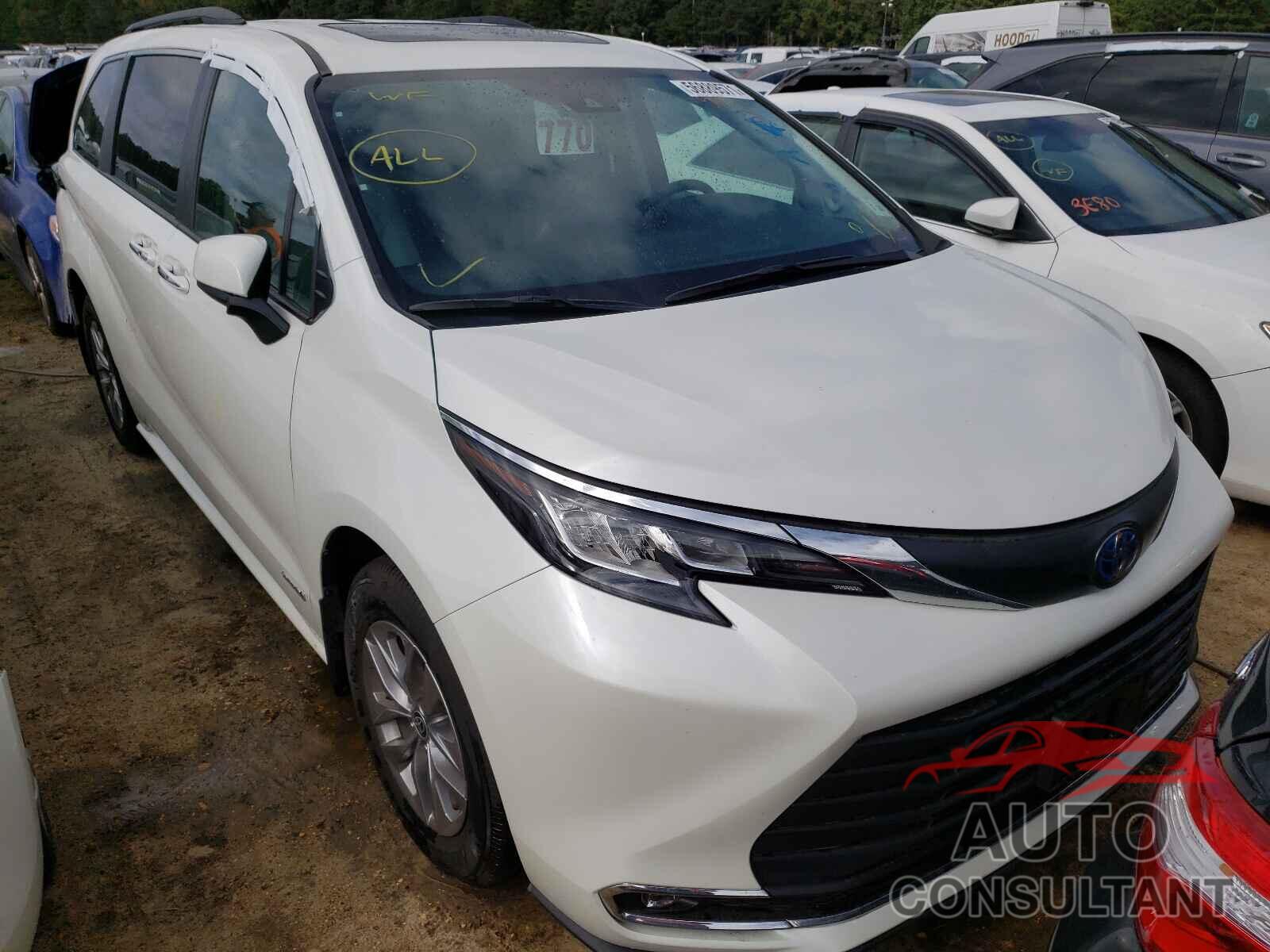 TOYOTA SIENNA 2021 - 5TDJSKFC5MS031386