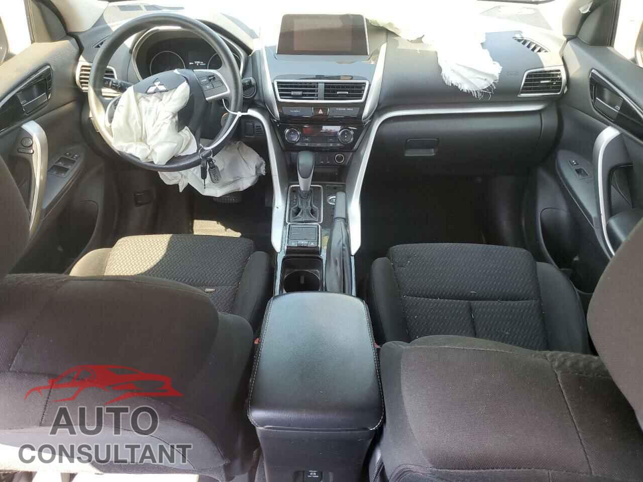 MITSUBISHI ECLIPSE 2018 - JA4AT4AA2JZ043272