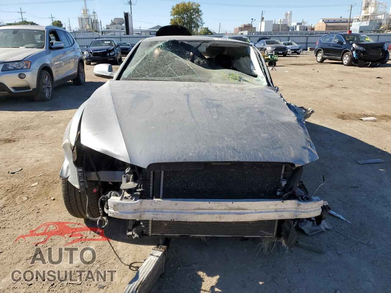 AUDI A5 2010 - WAUVFAFR2AA042114