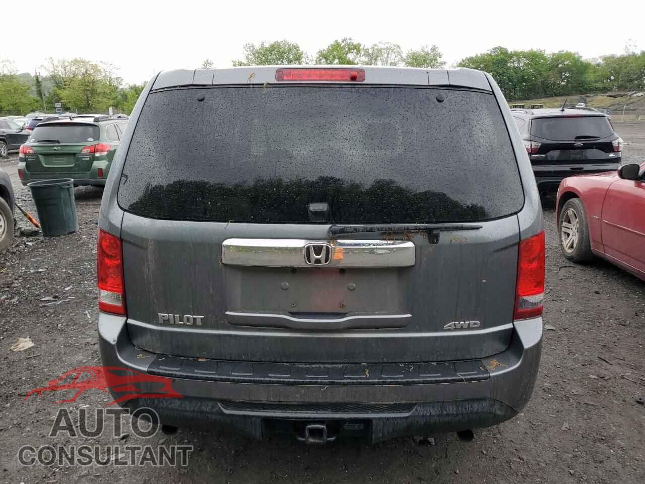 HONDA PILOT 2013 - 5FNYF4H23DB025996