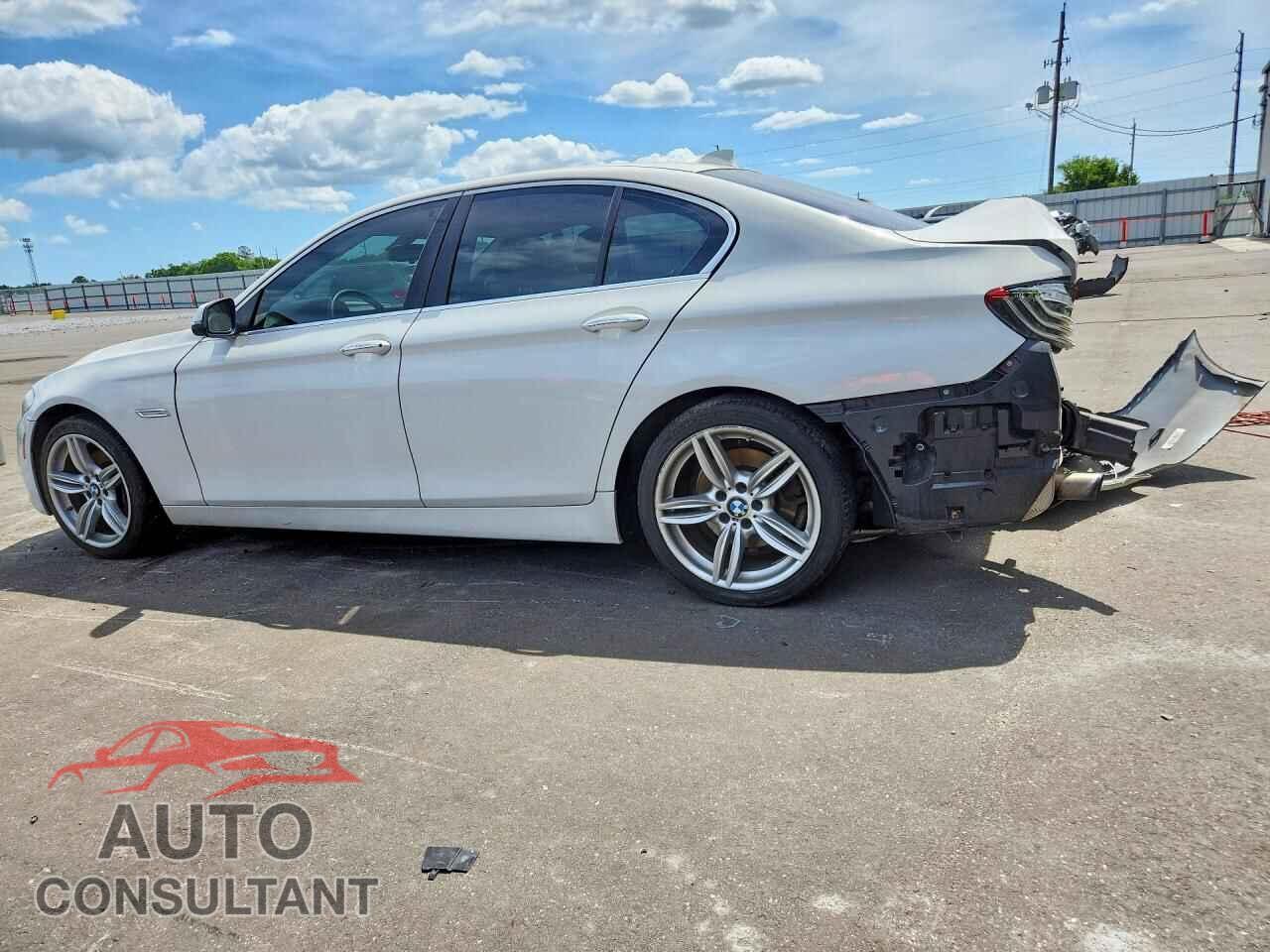 BMW 5 SERIES 2014 - WBA5B3C58ED536748