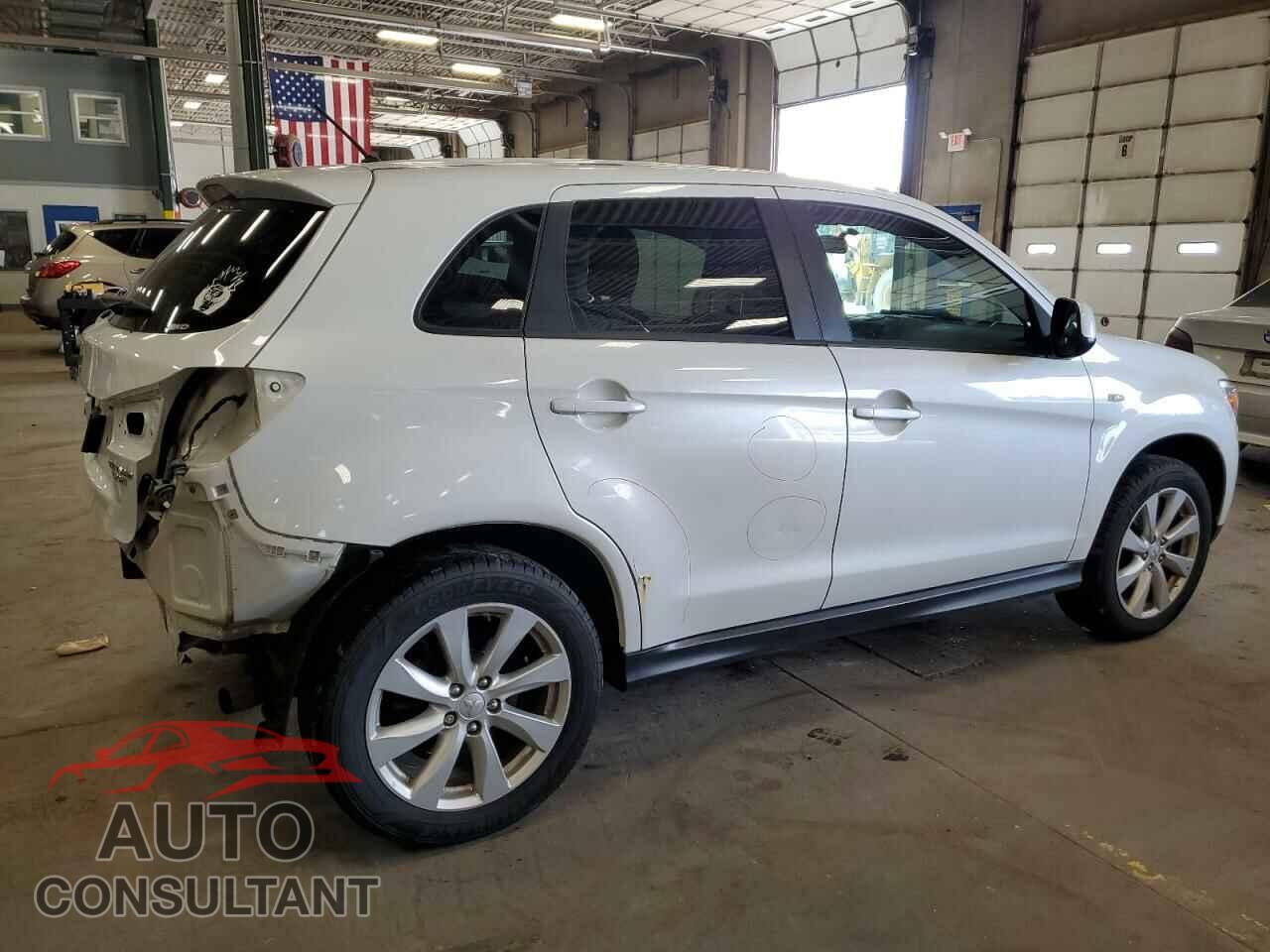 MITSUBISHI OUTLANDER 2015 - 4A4AR3AU2FE049704