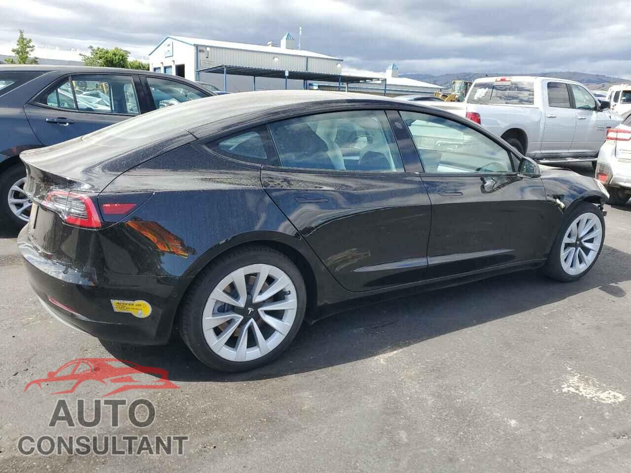 TESLA MODEL 3 2022 - 5YJ3E1EA3NF138582