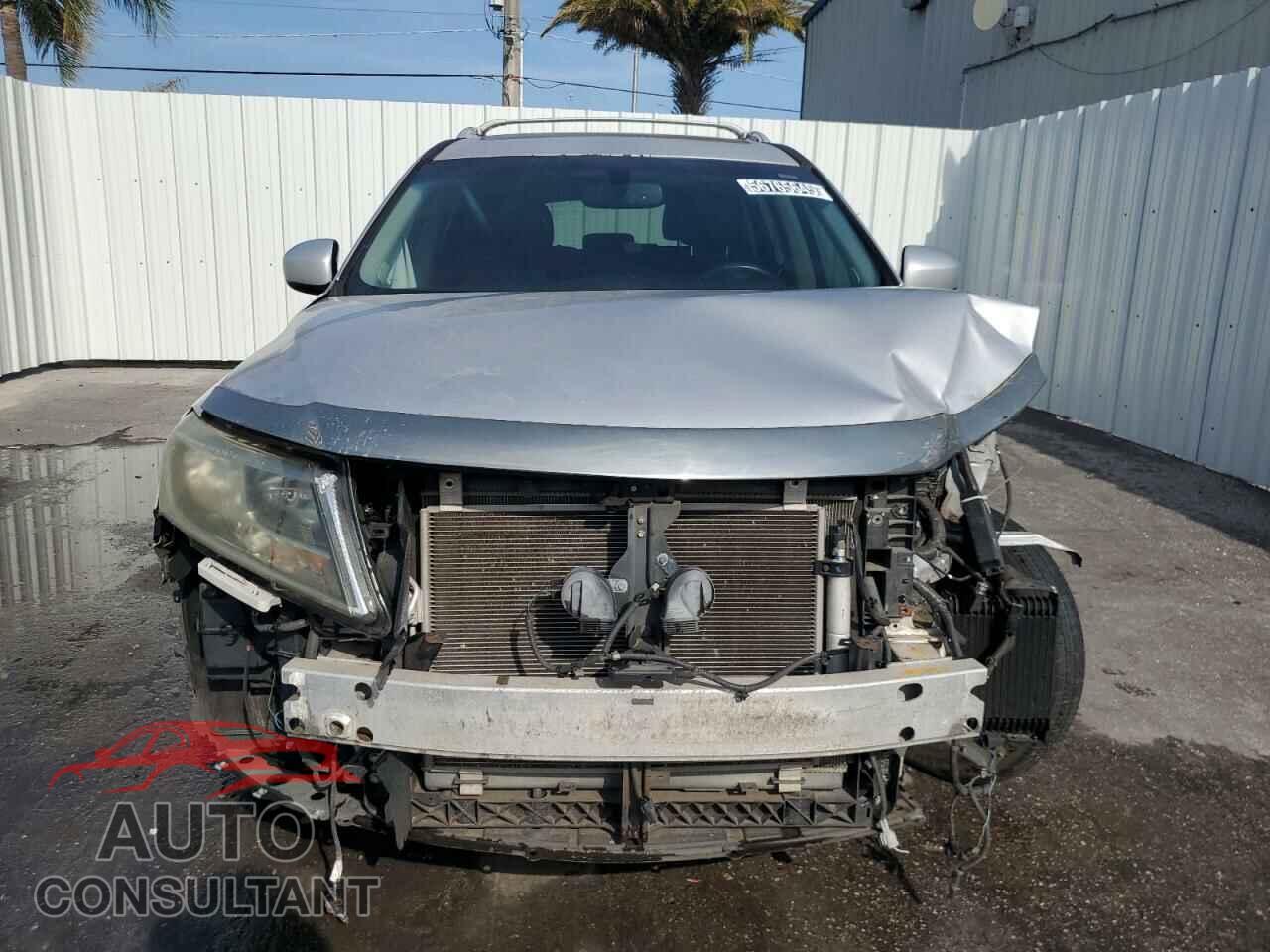 NISSAN PATHFINDER 2013 - 5N1AR2MM1DC614901