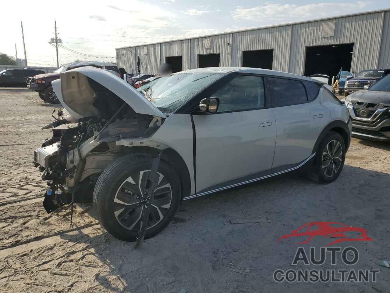 KIA EV6 LIGHT 2024 - KNDC34LA6R5218251