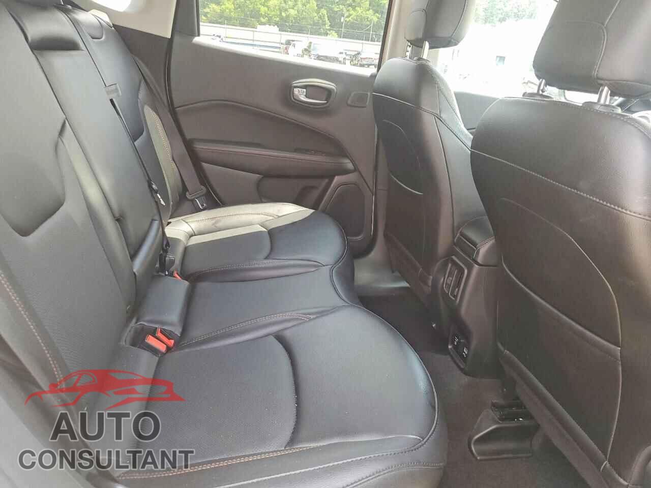 JEEP COMPASS 2021 - 3C4NJDCB5MT545448