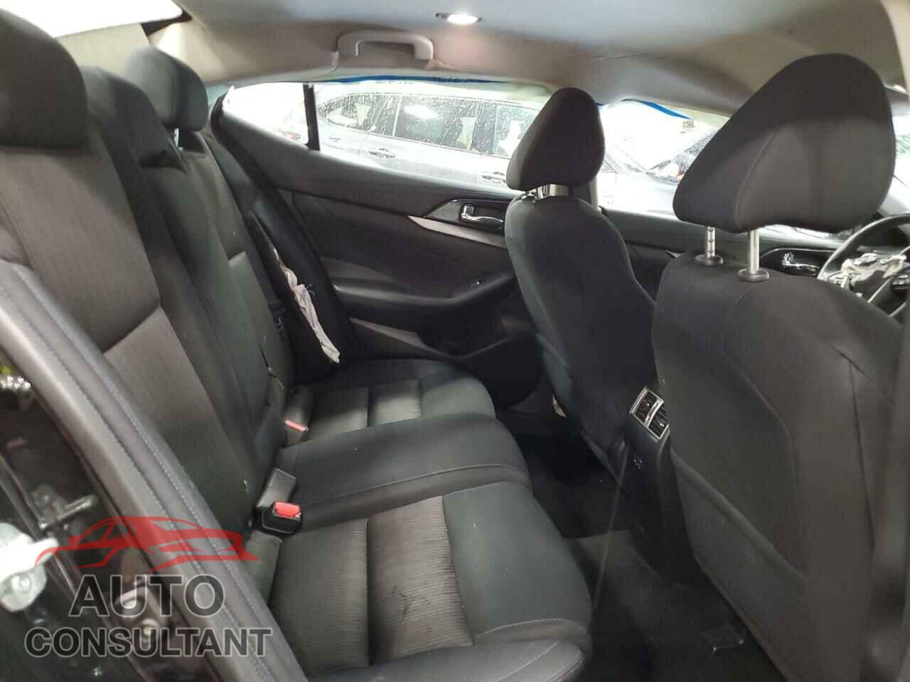 NISSAN MAXIMA 2019 - 1N4AA6AV2KC373448