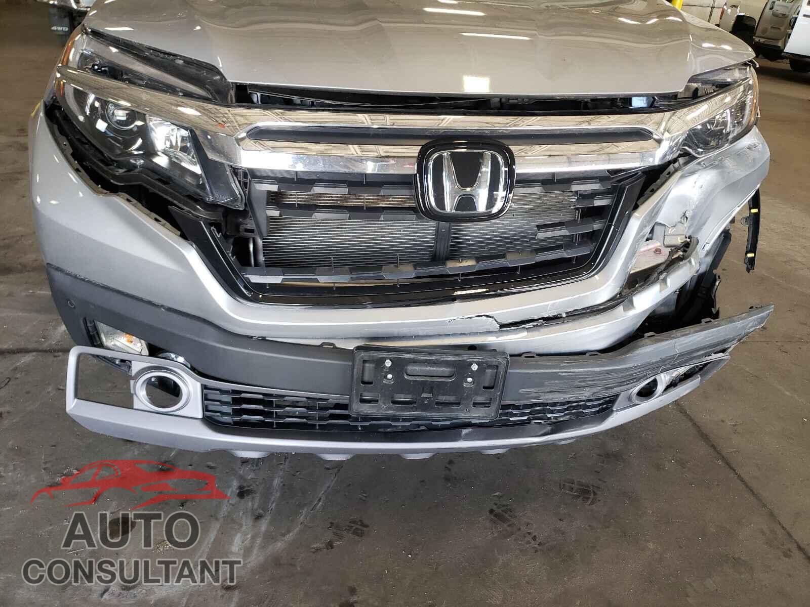 HONDA RIDGELINE 2018 - 5FPYK3F75JB010861